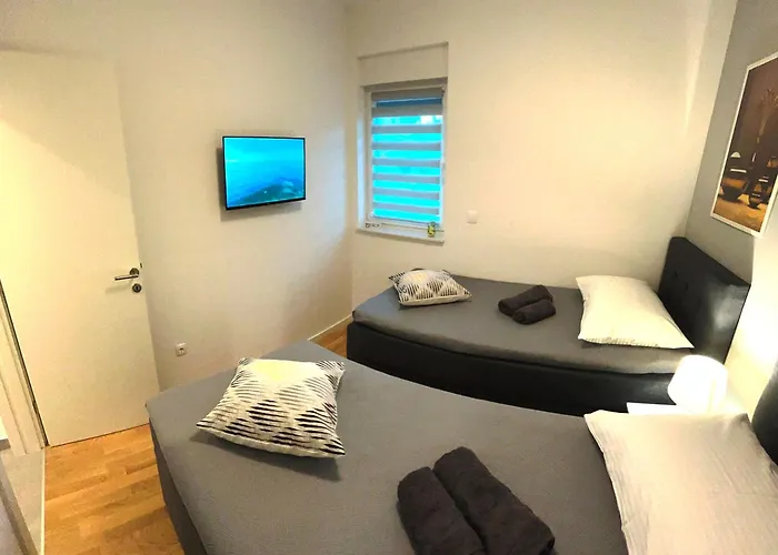 Town 2 Apartman